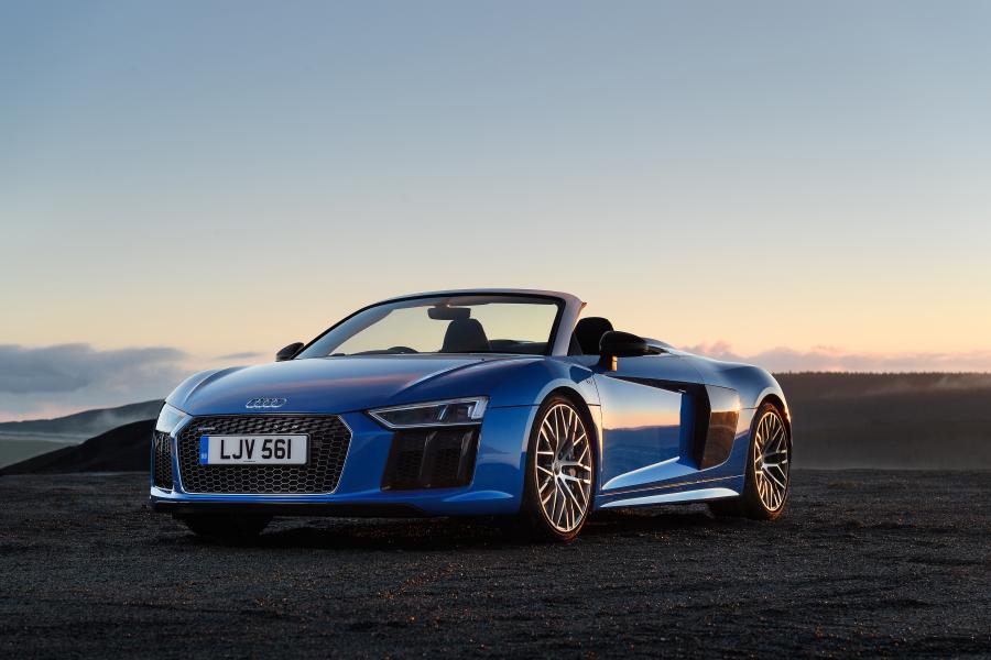  Audi R8 Spyder V10 2016 года  (UK) (фото 3 из 40)